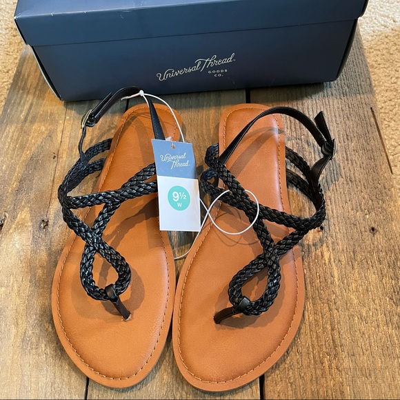 Universal Thread Shoes - Universal Thread Sandals 9.5W